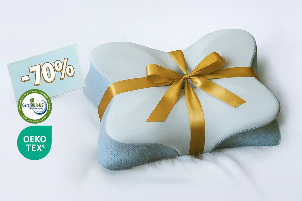 Pillow with ribbon